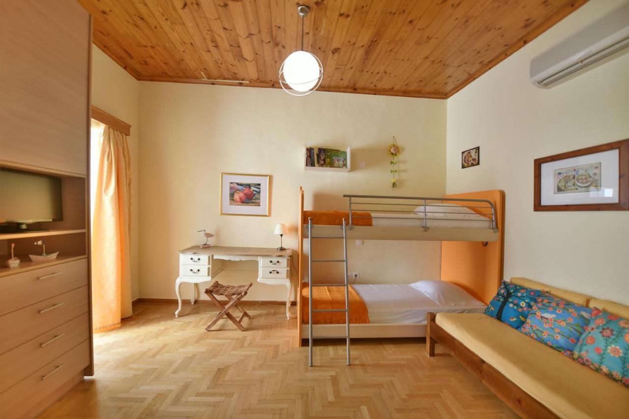 Feel At Home - Family House In Hydra Exterior foto